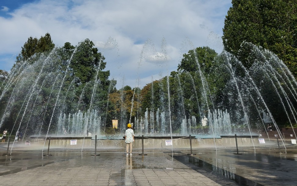 首尔儿童大公园里的喷泉太美啦!