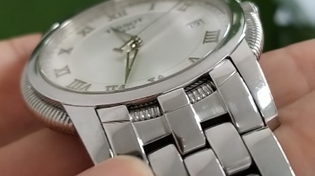 天梭宝环男士石英表