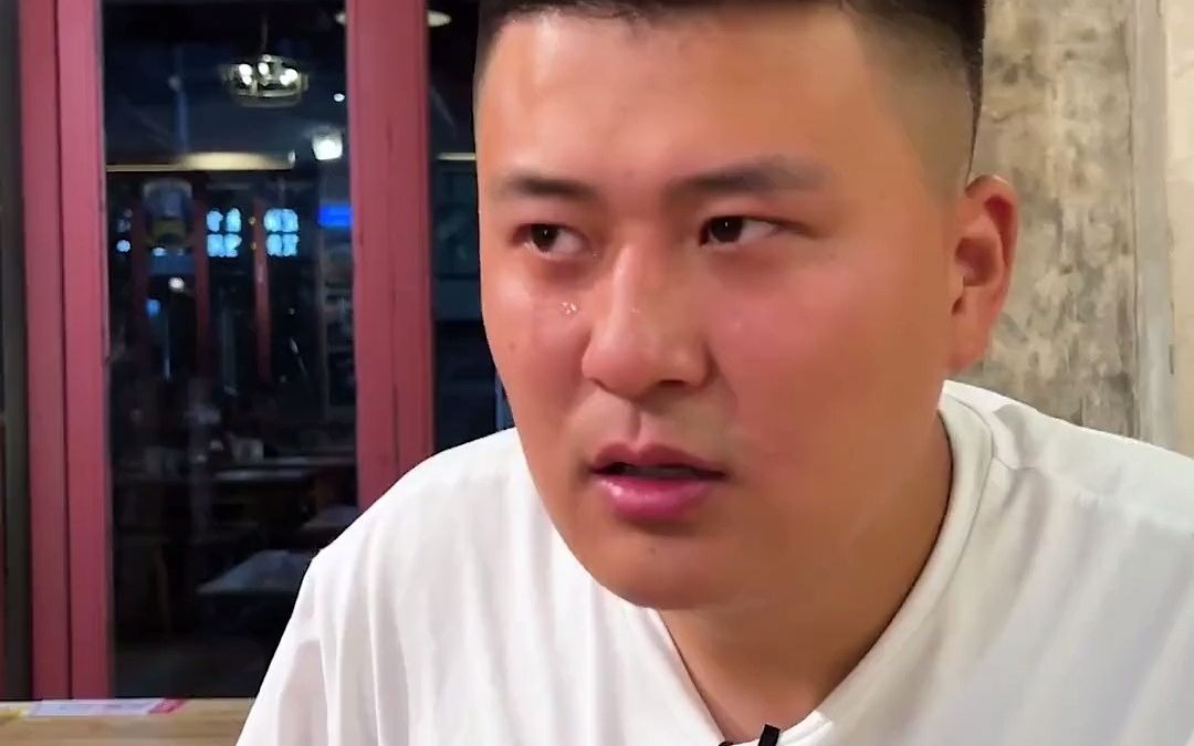 八戒说车:挑战超辣江西米粉,兄弟们可以来尝试下