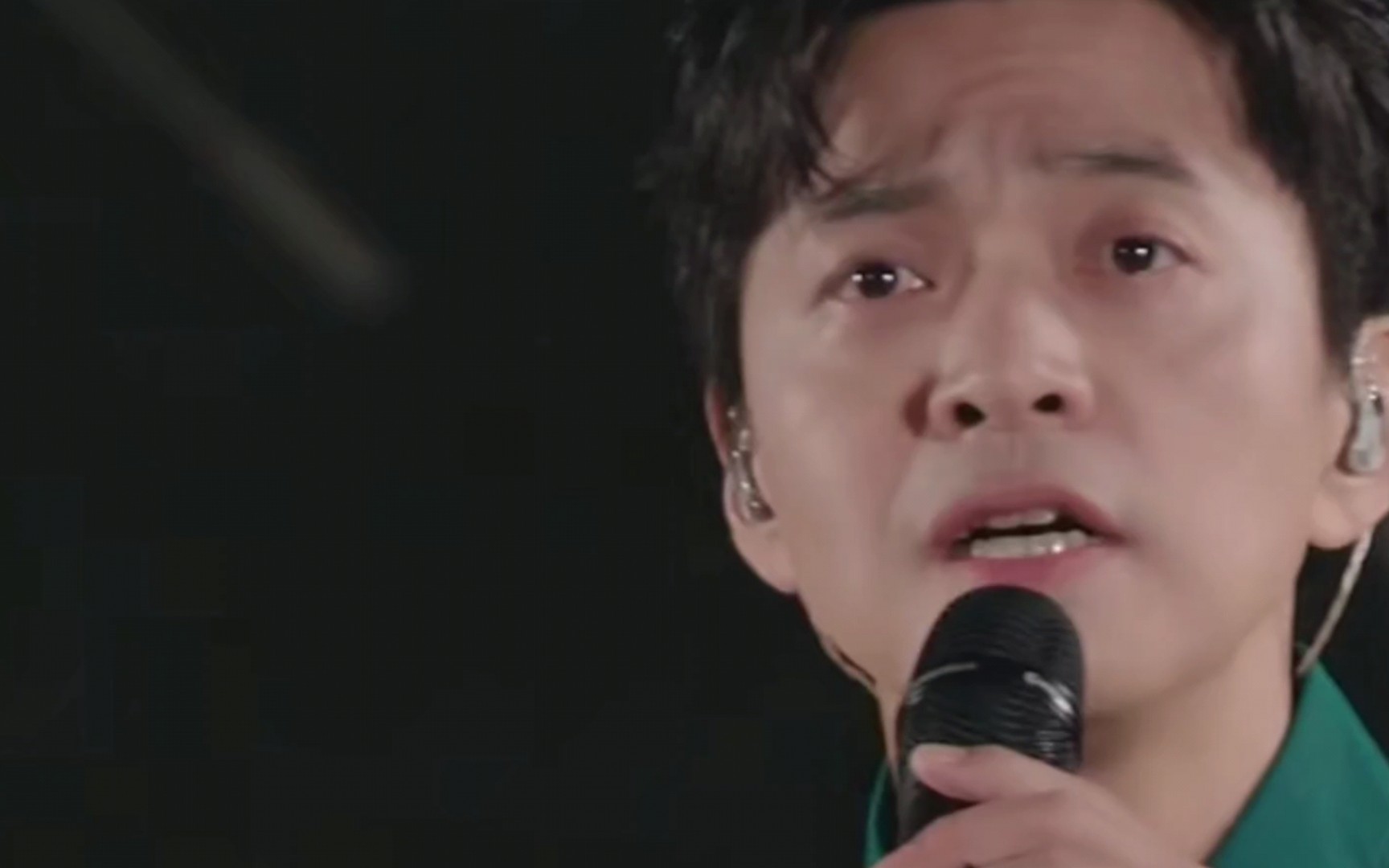 李健演唱会录屏《女儿情 一生所爱》-未敢言光-未敢言光-哔哩哔哩视频