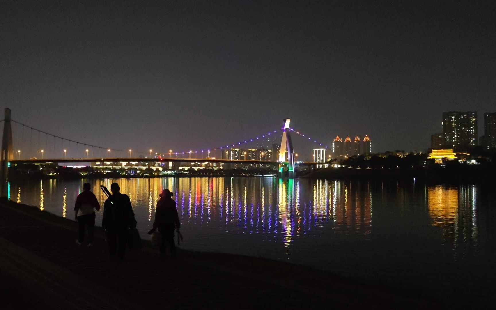 广西南宁邕江南岸江滨公园,夜晚步行沉浸式游览,x90pro 录制4k60帧