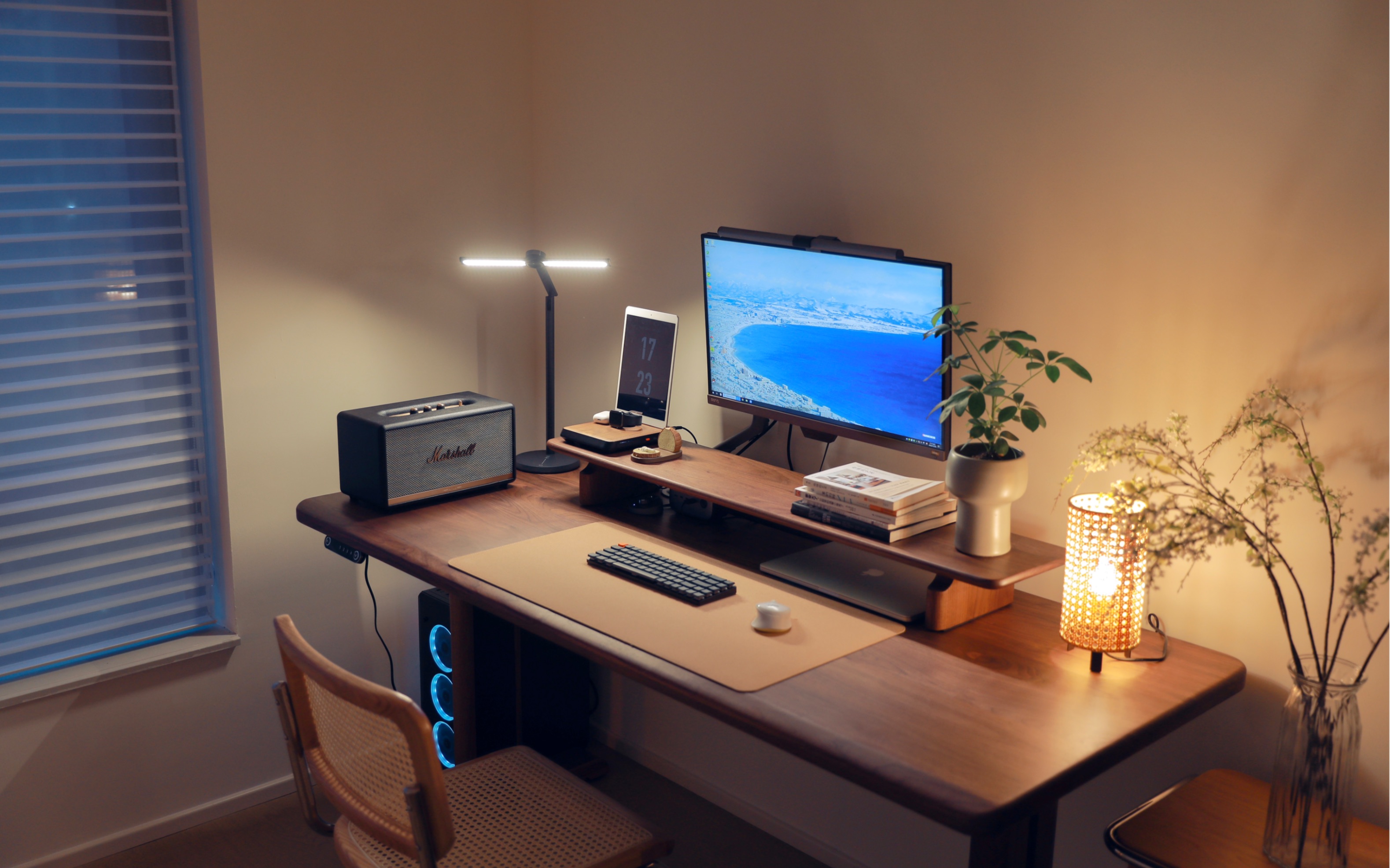 氛围感初步拿捏09 100s沉浸式布置男生的书桌-朴愫木作-棒呆-哔哩