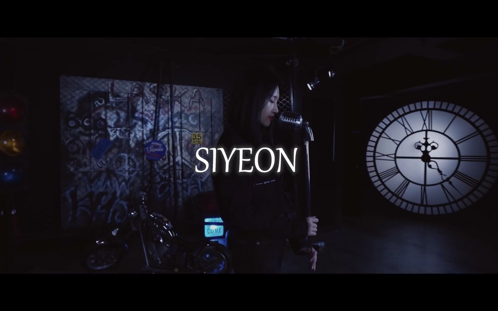 Siyeon - Blind Days