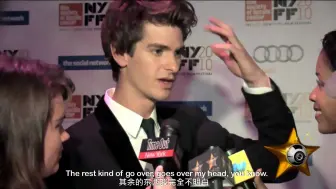 Télécharger la video: 【自制中字】Andrew Garfield TSN NYFF首映红毯采访（结尾高萌）