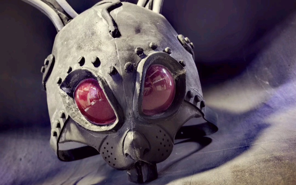 谁说兔子不吃人?原创废土风兔兔面具