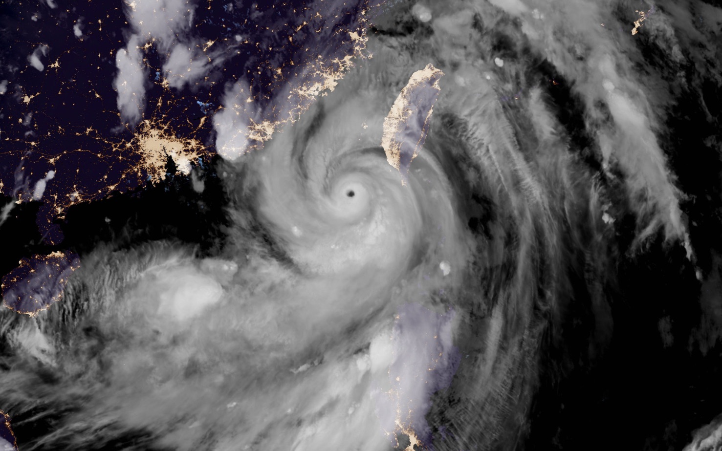 超强台风杜苏芮冲刺17级,直线登陆厦门市