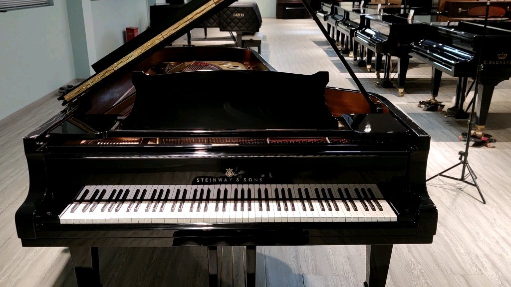 steinway & sons斯/施坦威d274,长274厘米,宽157厘米,高101.