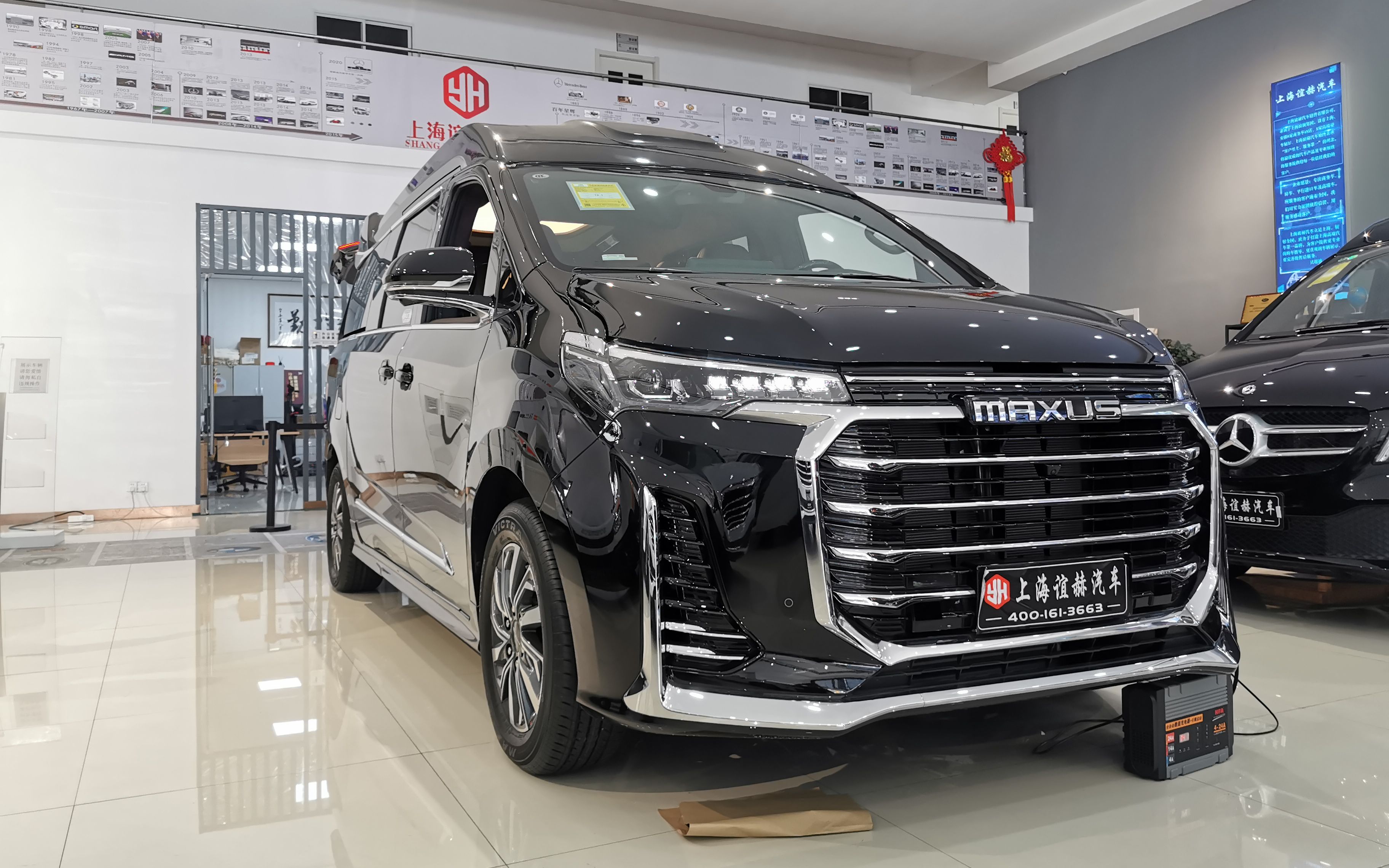 不到40w就能买到的豪华商务车,上汽大通g20高顶金骑士