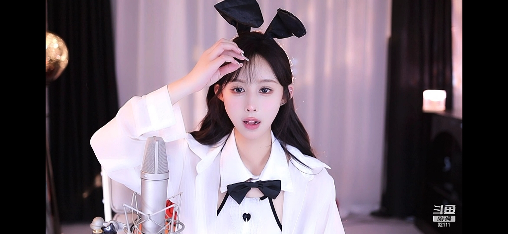 2058 斗鱼三岁伊 2023.3.28