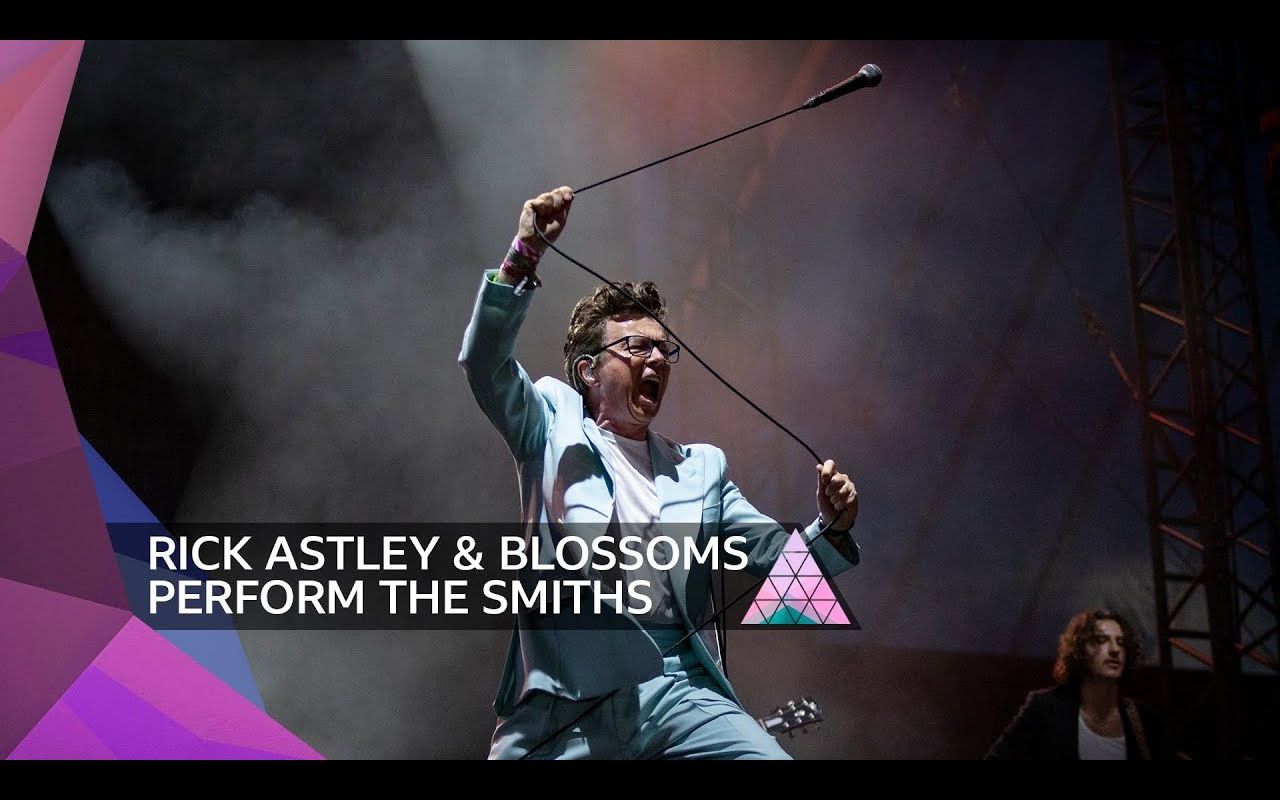 [图]【Rick Astley & Blossoms】There Is A Light That Never Goes Out (Glastonbury 2023)