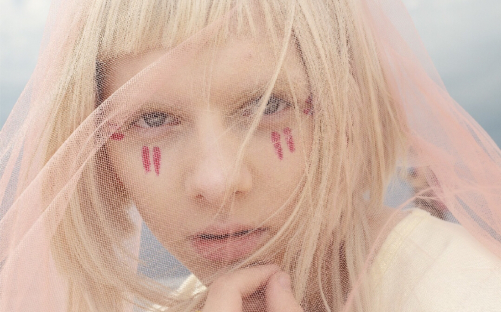 aurora(小曦)-life on mars (from "girls,vol.3")