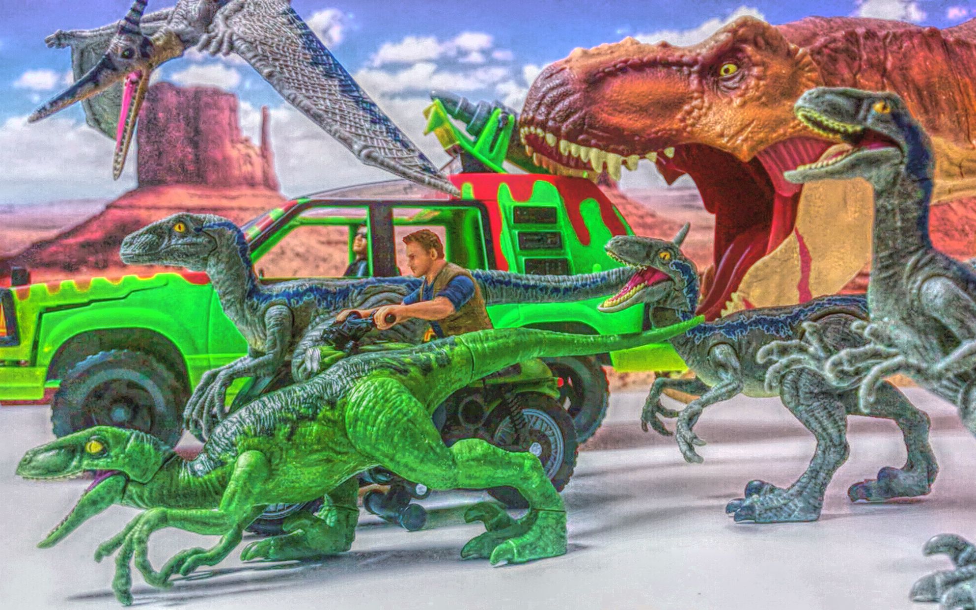 美泰侏罗纪世界基础迅猛龙查理迅猛四侠再战侏罗纪霸王龙恐龙沧龙