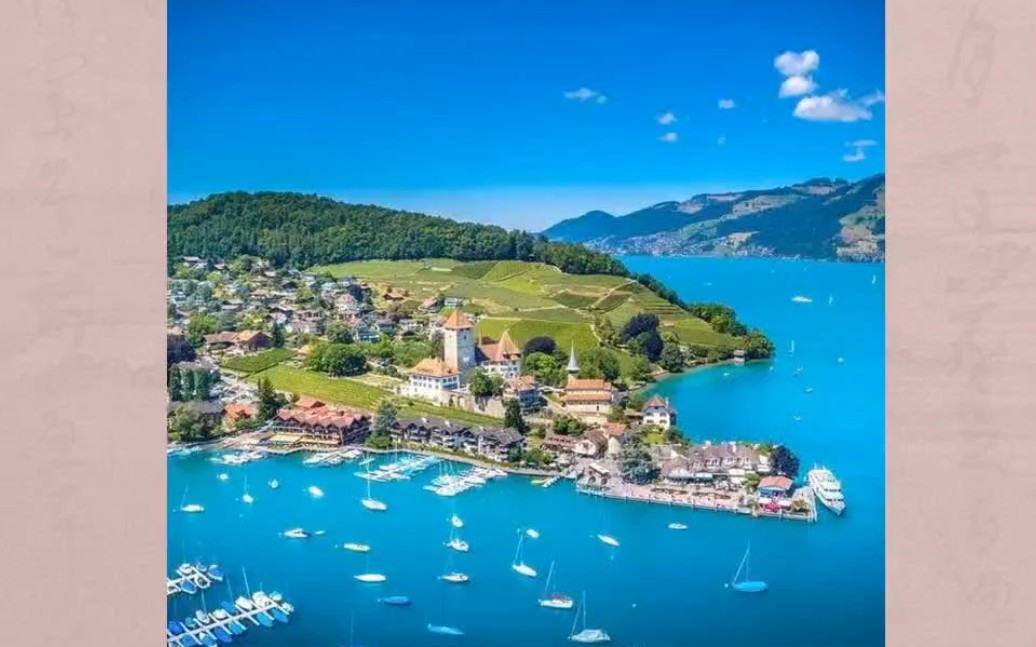 瑞士图恩湖畔施皮茨镇风光