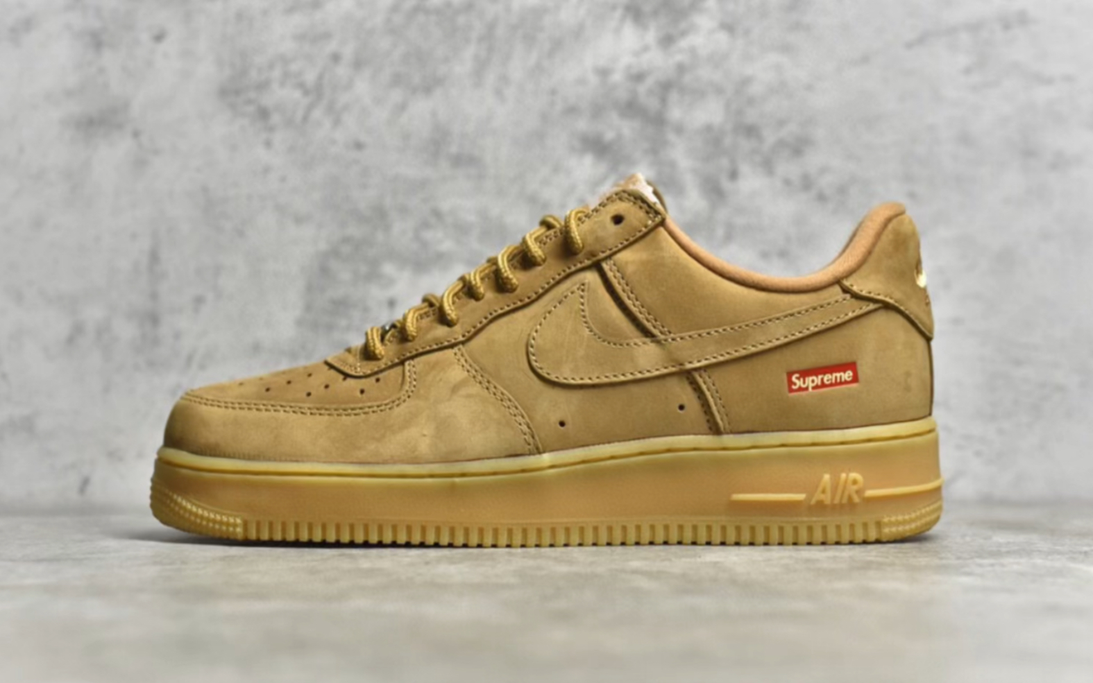 耐克空军一号联名 supreme x nike air force 1 low flax 小麦麂皮