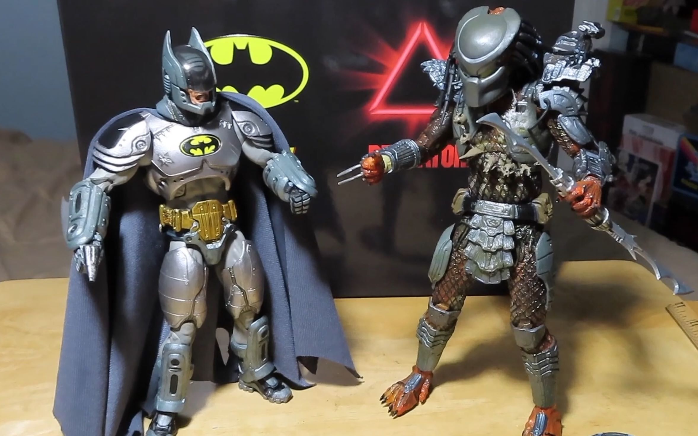 蝙蝠侠Neca SDCC 2019 BATMAN vs PREDATOR Figure 2 Pack unboxing u0026 review!  !-哔哩哔哩