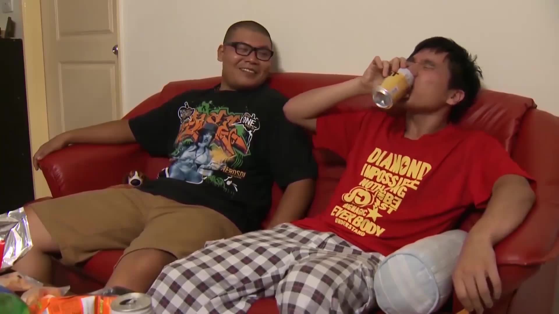 【互动视频】在杰难逃(在危机四伏的小镇究竟谁是狩猎者谁是猎物)