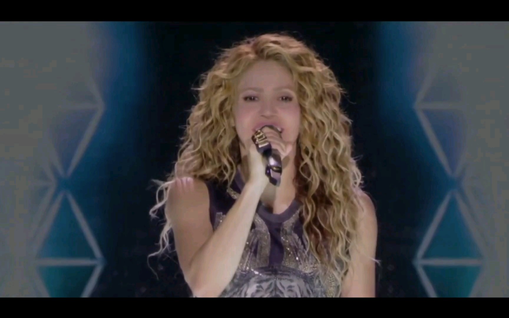 shakira - perro fiel