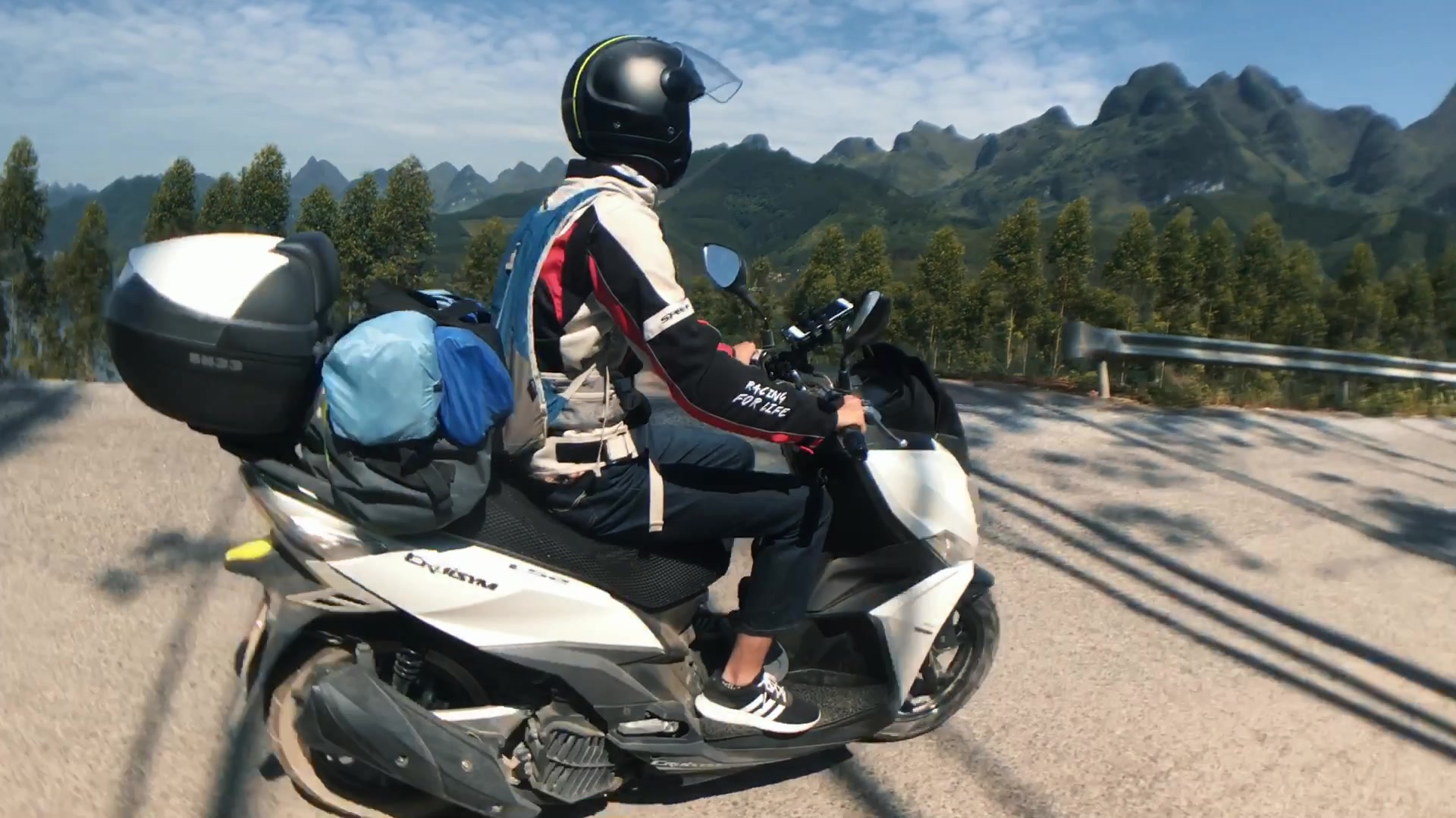 小踏板摩旅的1200公里广西东兰巴马凤山天峨201810