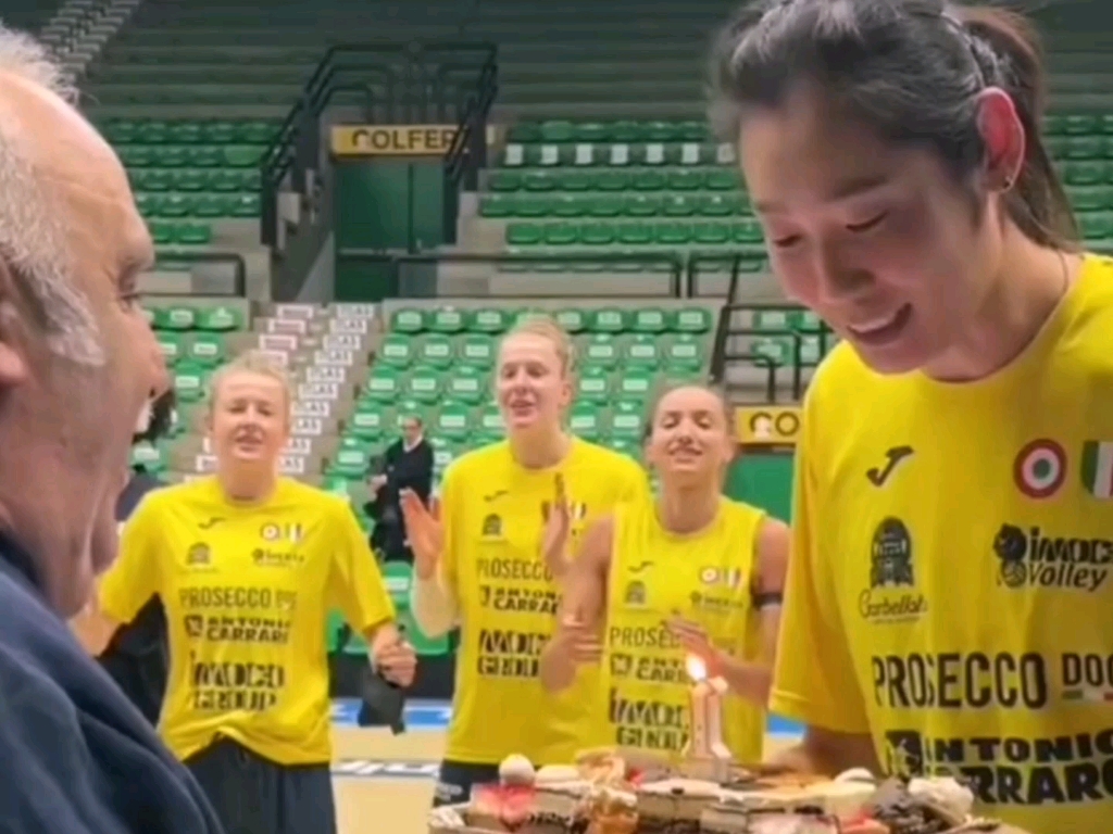 【体育】祝福朱婷生日快乐!