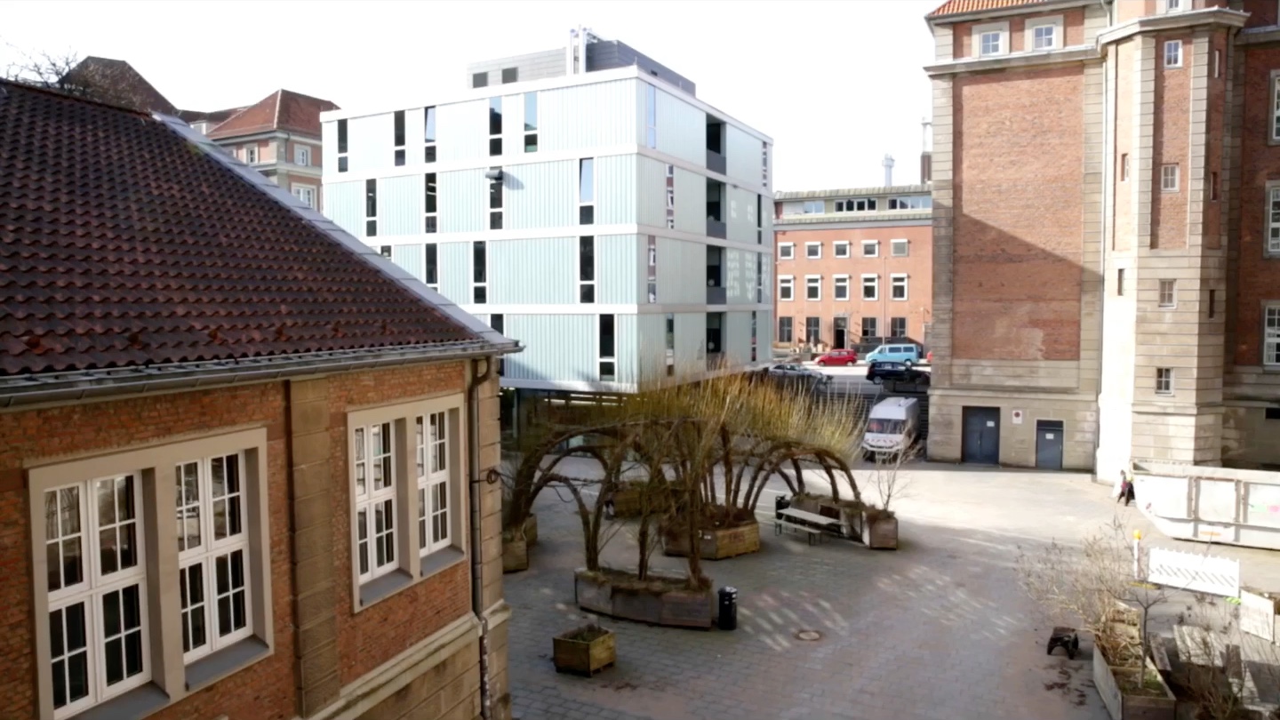 德国 基尔艺术学院,1994年建校