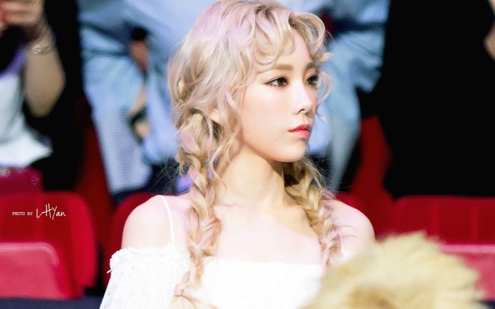 【金泰妍】151202 mama 最佳女歌手 最佳女团奖 中字/舞台饭拍合集