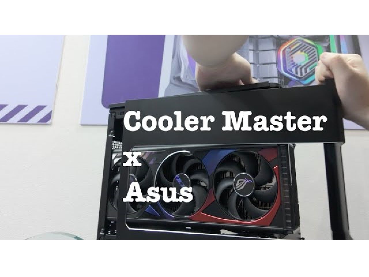 在酷冷至尊展台看看nr200p衍生的概念机箱和30mm厚4000rpm的mobius