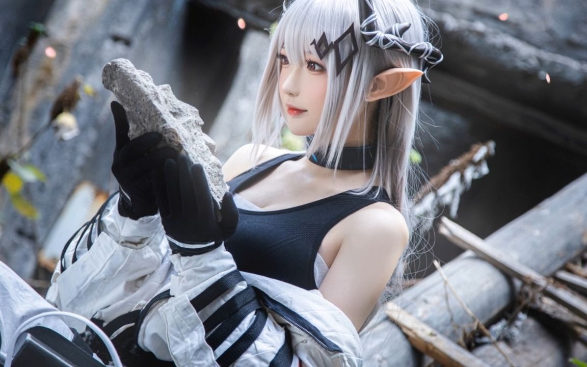 明日方舟cos-这么可爱的泥岩是如何抡起大锤的?