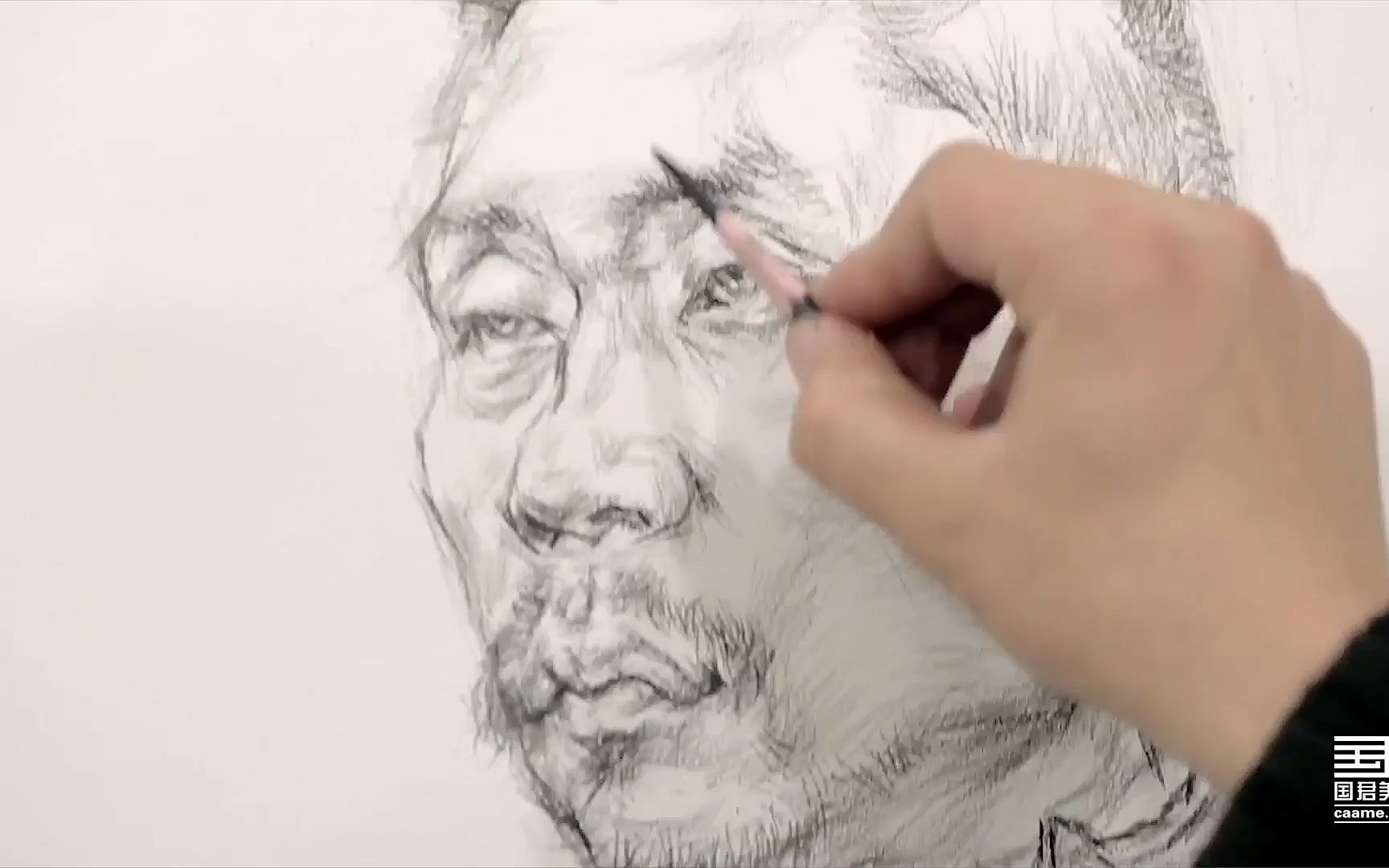 国君美术素描头像写生男中年美院考试