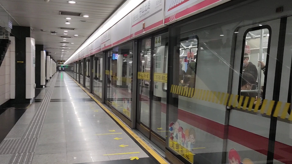 【上海地铁】不死老八01017中山北路出站