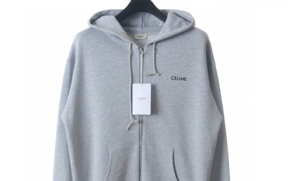 说一下celine赛琳 基础字母拉链连帽卫衣