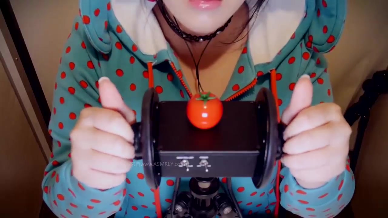 【asmr】温柔又舒服的捂耳朵 可爱的番茄让你体会正真的颅内高潮_哔哩