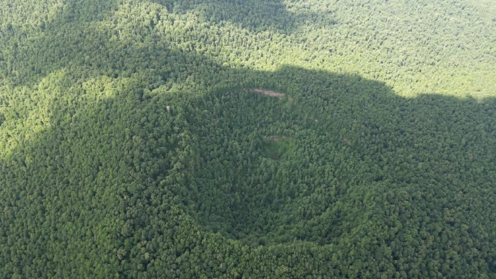 《航拍山海》牡丹江火山口地质公园3