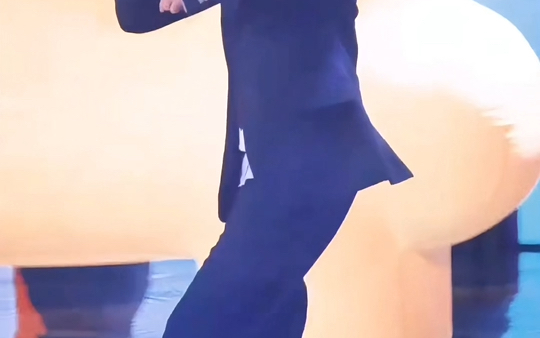 [宋亚轩][混剪][舞台]可爱的人挑可爱的舞蹈配可爱的音乐