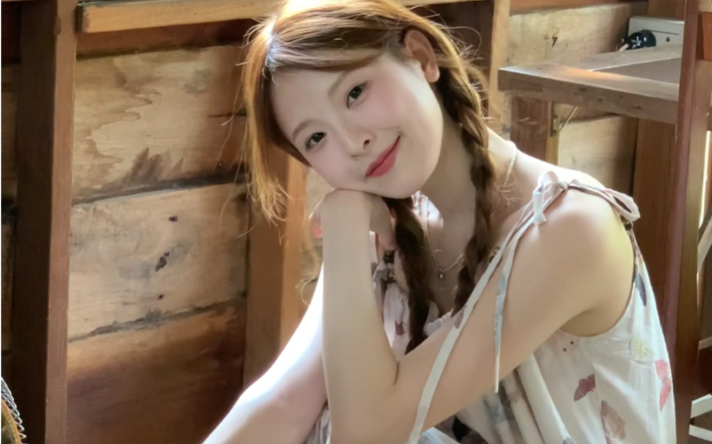 少女,夏日与蝉鸣