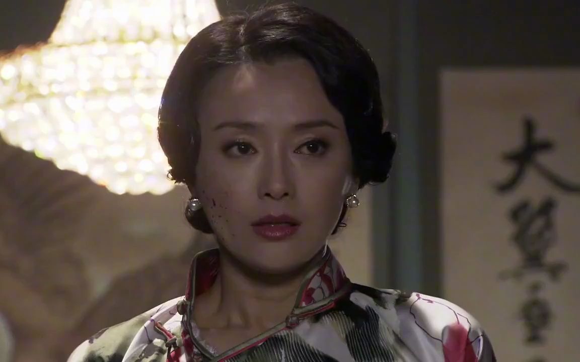 蝴蝶:美女一根筷子干掉黑老大,成为新一任的领头,厉害