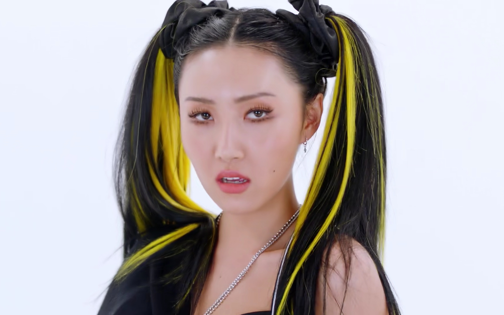 【新人向尝试】华莎☆twit☆舞台混剪 表白queen华莎_哔哩哔哩 (゜-゜