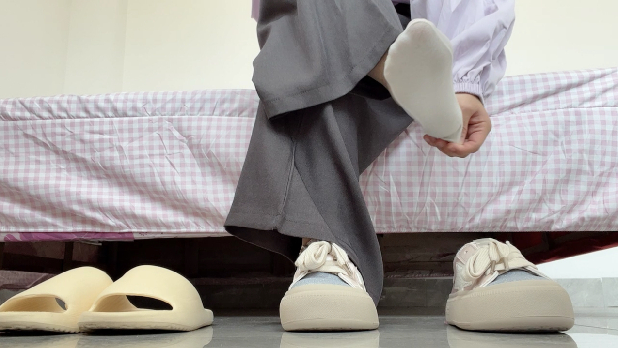 休闲鞋加船袜真的很舒服呢