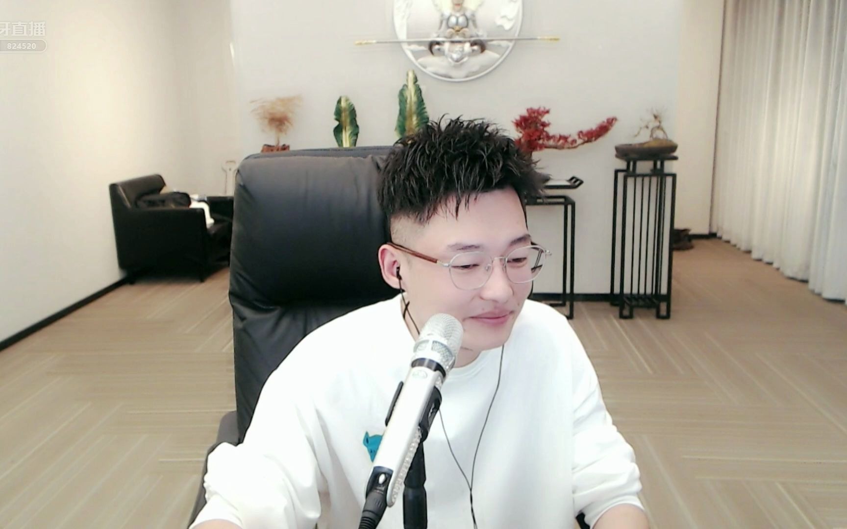 wt-宇文泡儿_2020-11-20 18时14分关注混世明晚8点首秀「yz丶宇文泡儿