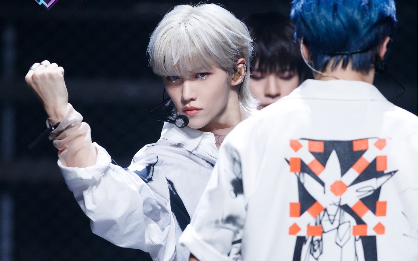 【felix】【stray kids】 200917 mcd〈back door〉更新 felix李龙馥