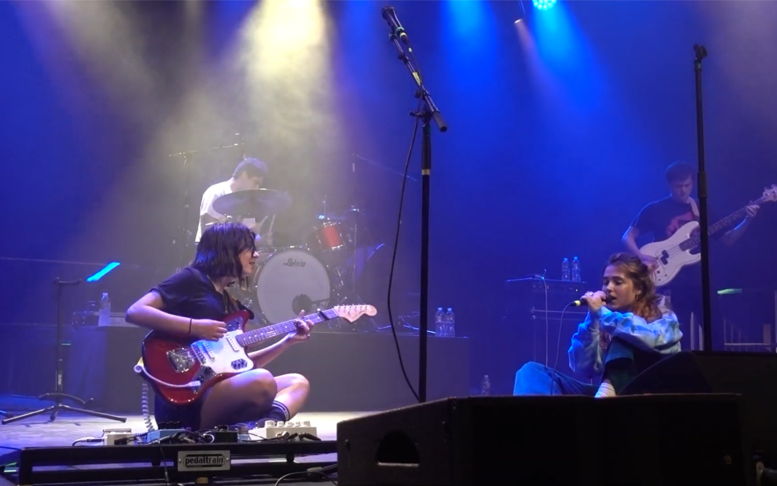 [图]Snail Mail - Thinning ft. Clairo (Brooklyn Steel 7/31/19)