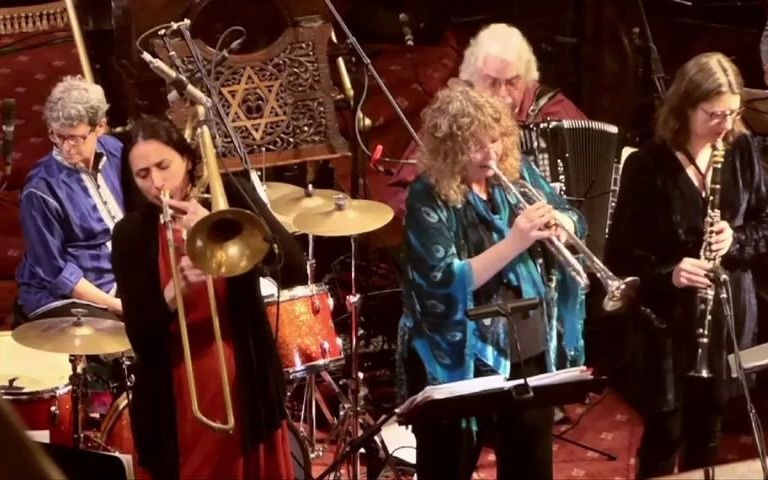 [图]搬运 | 切布拉什卡的悲伤华尔兹 by Metropolitan Klezmer (25th anniversary) at The Museum at Eld