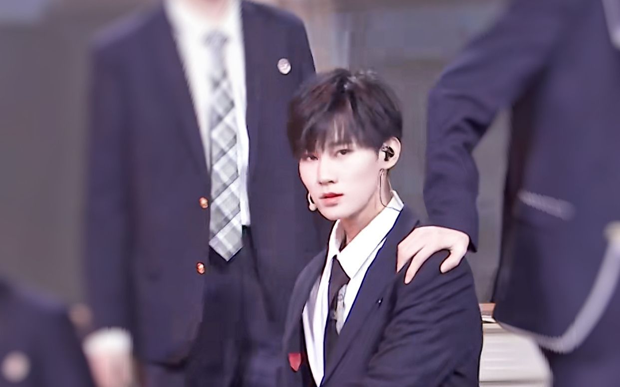 张真源相遇直拍一键换装舞台混剪