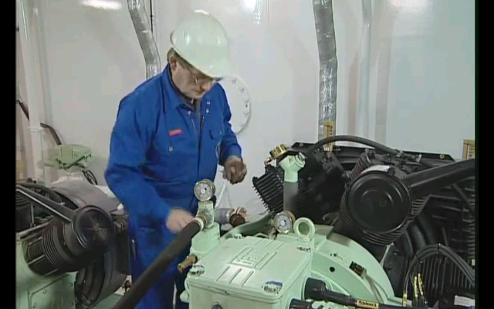 船用空压机拆装  marine Air Compressor overhaul哔哩哔哩bilibili