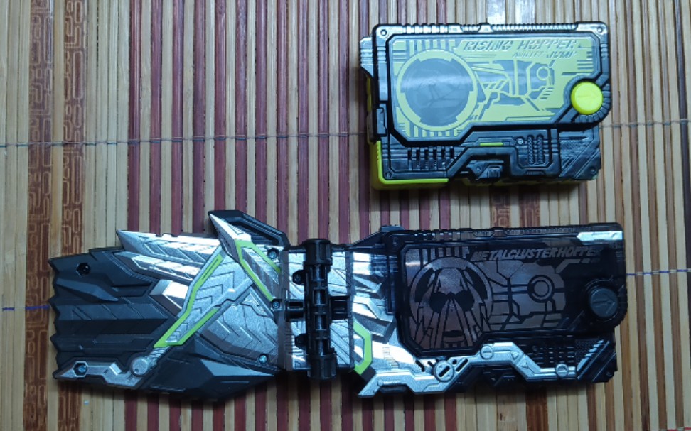 密钥之间联动01驱动器腰带隐藏声光效玩法 假面骑士zero one(高跃蝗虫