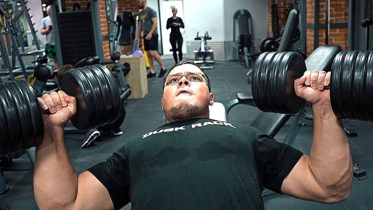 【腕力】校男备战伊斯坦布尔与德国大力士的腕力赛进行训练 | 作者