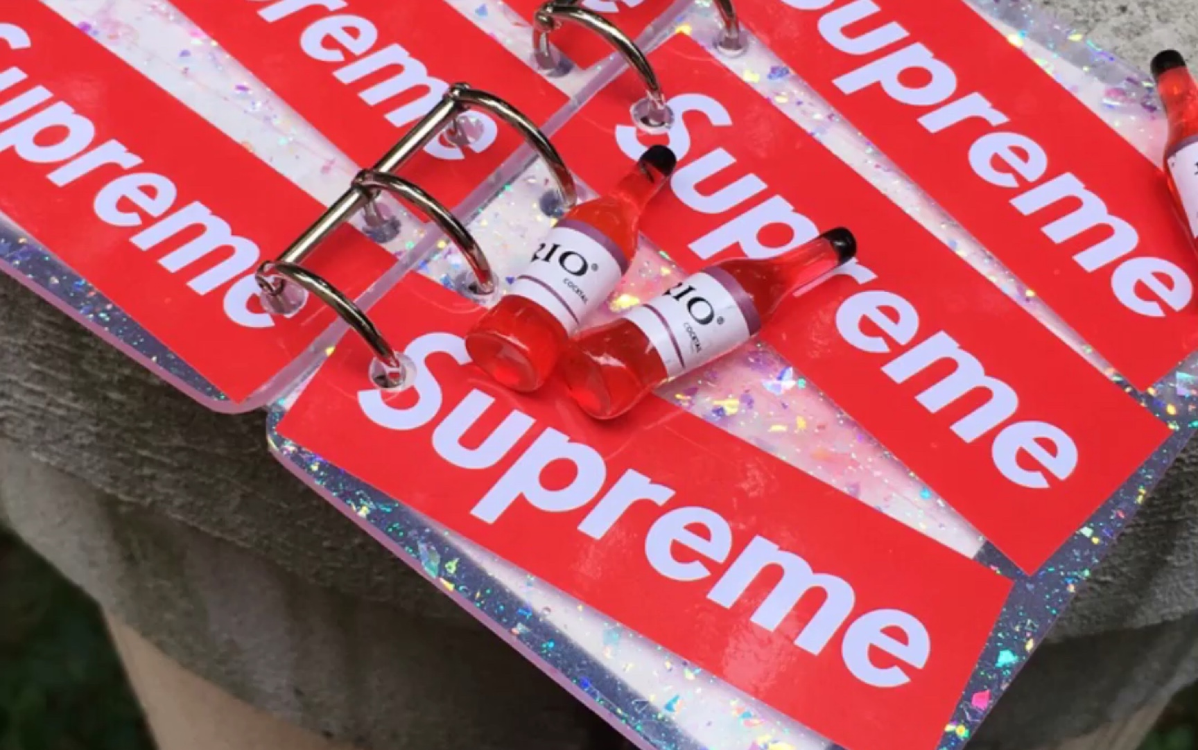 【滴胶作品】a7红色supreme手账本