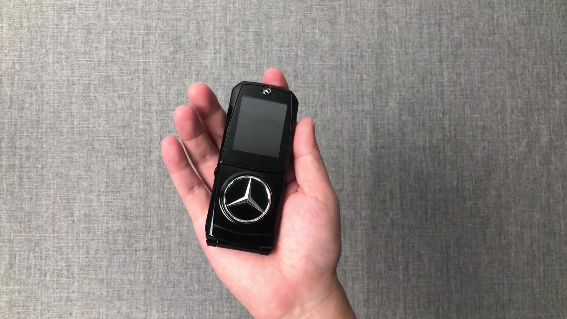 9999买的奔驰手机开箱打开盒子瞬间这手机价值十个苹果