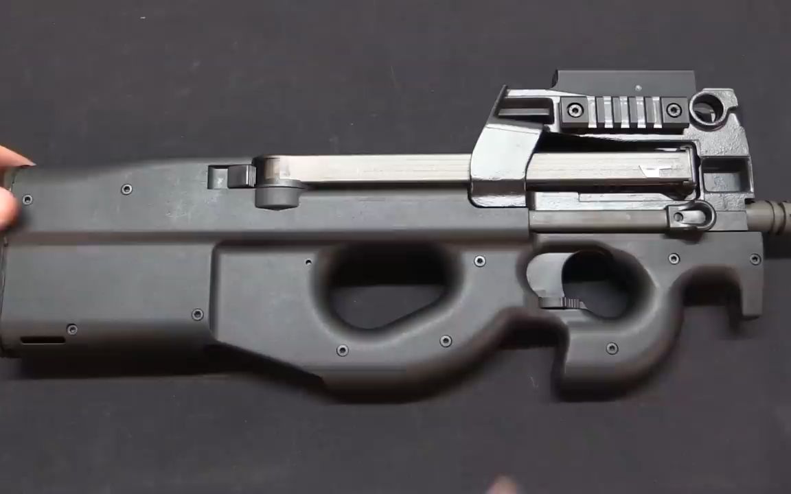 【转载】fn p90 pdw枪械介绍,内部构造 ( forgotten weapons)