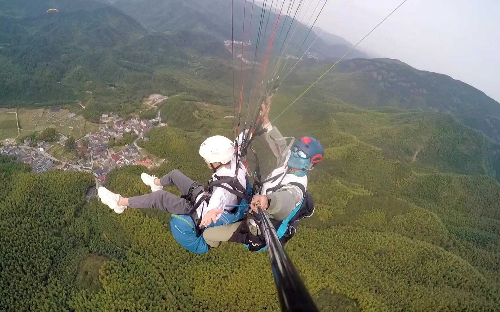 【白飞与珂基】莫干山之旅 | 滑翔伞初体验哔哩哔哩bilibili