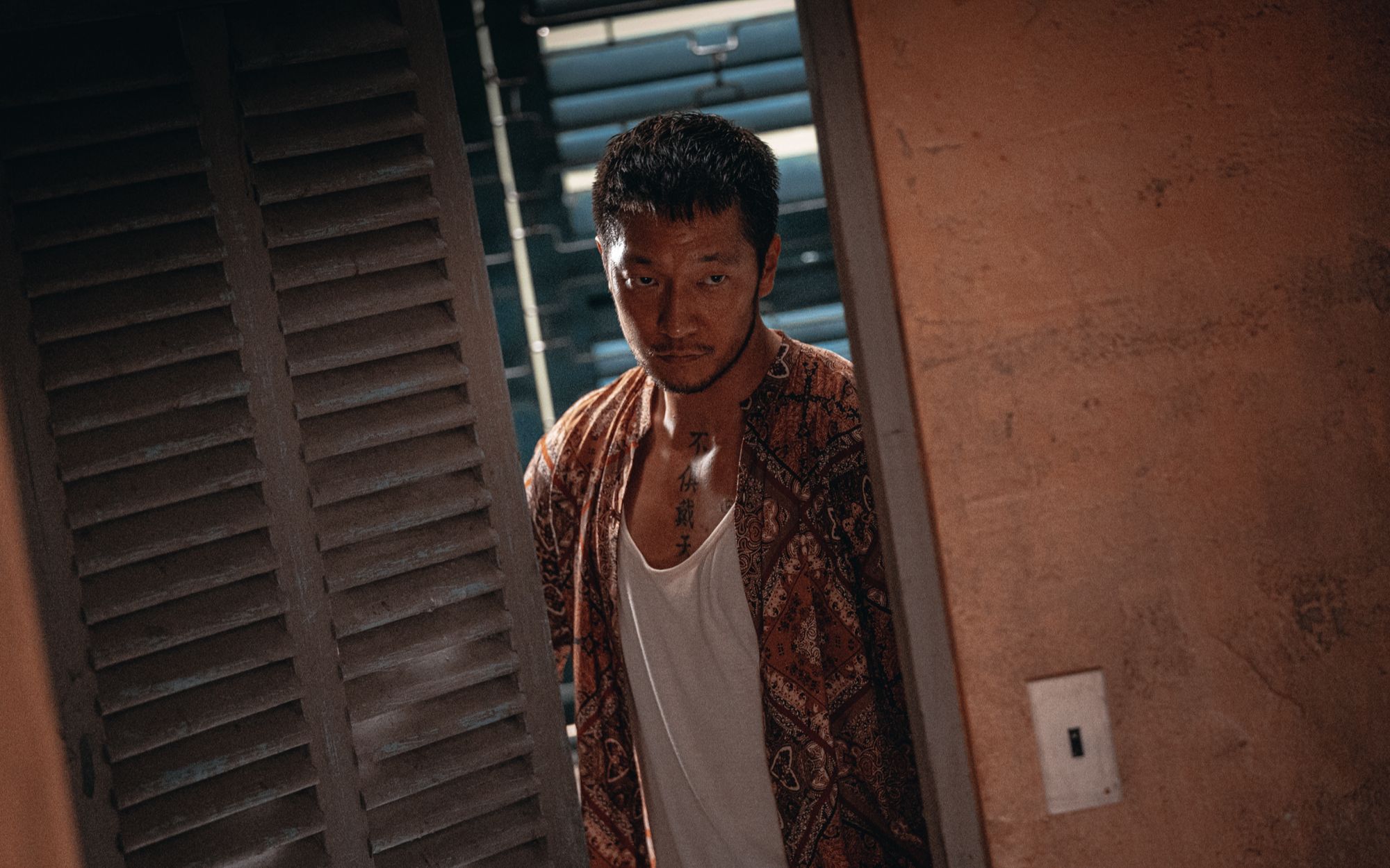 13分钟看完!韩国动作片《犯罪都市2》,马东锡孙锡久正面硬刚